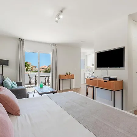 شقة فندقية Wyndham Residences Golf Del Sur سان ميغيل ذي أبونا