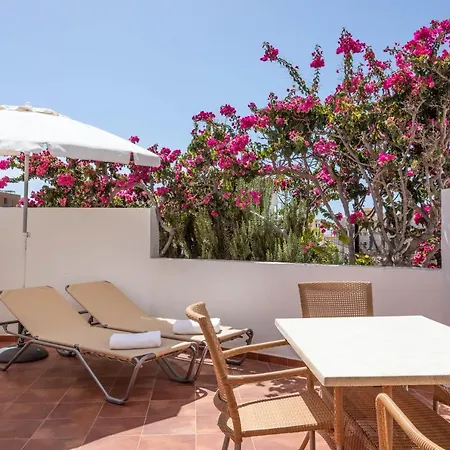 Wyndham Residences Golf Del Sur 아파트호텔 3*