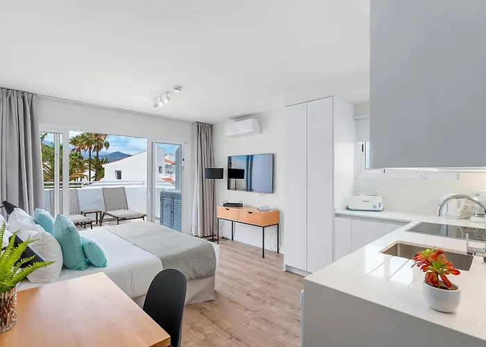 Wyndham Residences Golf Del Sur شقة فندقية سان ميغيل ذي أبونا