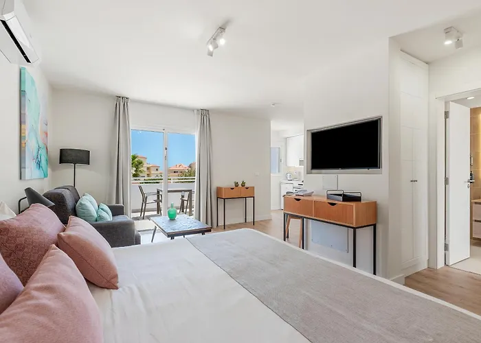 شقة فندقية Wyndham Residences Golf Del Sur سان ميغيل ذي أبونا