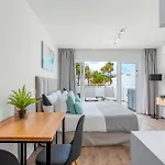 Wyndham Residences Golf Del Sur 公寓式酒店 4*