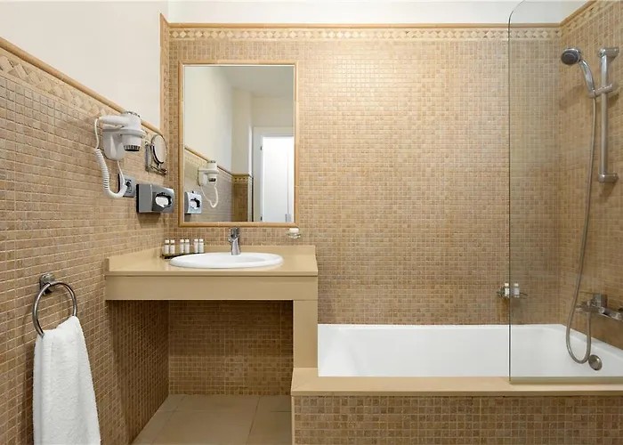 Wyndham Residences Golf Del Sur 公寓式酒店 圣米格尔德阿沃纳